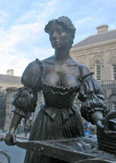 Molly Malone in Grafton Street